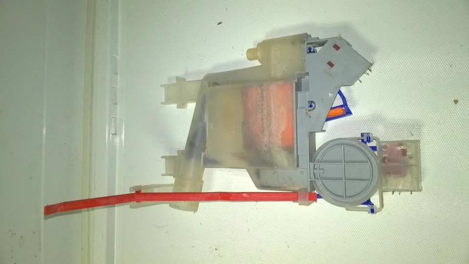 Démonté avec hydrostat FAGOR LF-011S avec micro-interrupteurs  - Photo 1/1