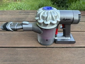 Dyson VC62 Animal Pro gereinigt und desinfiziert mit Zubehör - Bild 1 von 8