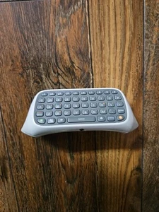 OEM Microsoft XBOX 360 Chatpad - White X814365-001 - Picture 1 of 1