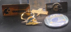 San Diego Chargers - 5 piece lot - BMW Keychain, money clip and pins - Bild 1 von 7