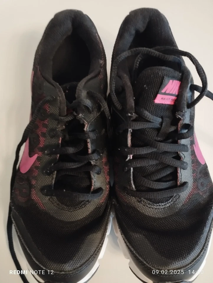 Schuhe Sneaker Nike Damen Gr. 37.5, schwarz/pink - Bild 1 von 4