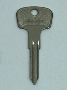 Audi Schlüsselleer ROH Profil Neu Original Audi 80, 90, 100, Marke HUF 801-837-219 - Bild 1 von 5