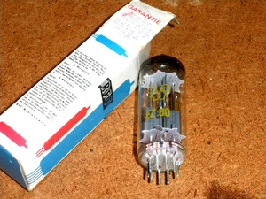 EZ 80, Röhre - Bild 1 von 1