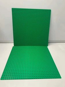 Lego Base Plate Building Board 32 x 32 Studs- Green  x 2 (R2) - Picture 1 of 4