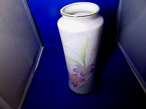 GROSSE 10 3/4"" X 4 1/8"" WEISSE PASTELL BLUMENVASE - Bild 1 von 6