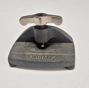 Twirlit Cast Iron Single-hole Punch by Duvinage Corporation Model 401 Vintage - Picture 1 of 9