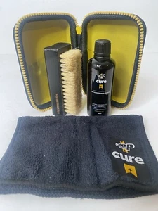 Kit de limpieza de zapatillas/zapatos Crep Protect Cure con estuche de viaje, solución, cepillo, tela - Imagen 1 de 22