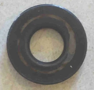 New Honda CA160, CA175, CA72, CA77, Oil Seal 12x25x4.5 91204-200-000 - Picture 1 of 1