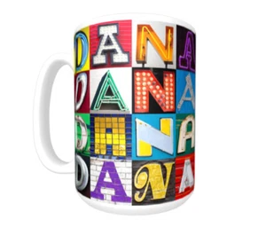 DANA Kaffeebecher / Tasse mit dem Namen auf Fotos von Zeichenbuchstaben - Bild 1 von 3