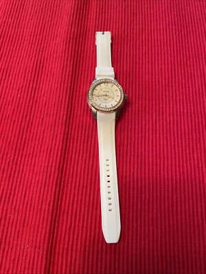 Reloj STRADA Cristal Japón Oro Rosa Banda Silicona Blanca Cuarzo Para Mujer (CA) Foto 1 de 4