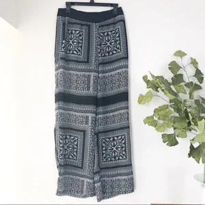 Full Tilt BoHo Print Pants with Lined Shorts - Picture 1 of 12