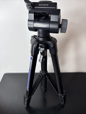 Trípode de control remoto Sony VCT-60AV con estuche para trípode Handycam - negro Foto 1 de 4