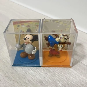 Disney Figure Fencing Wrestling Mickey Chip And Dale - Picture 1 of 2