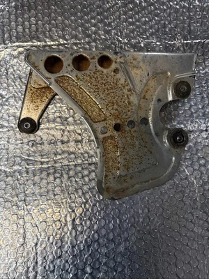 Protector de cadena Suzuki TS125 / TS185 TS 185 Enduro 61310-28100 Foto 1 de 4