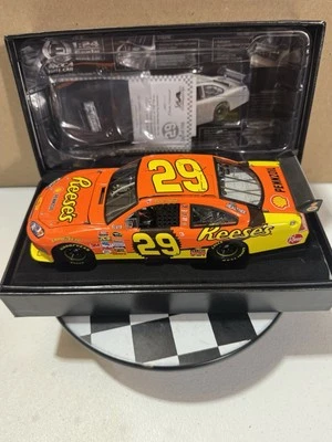 RARO* Kevin Harvick #29 Reese’s 2008 CUNA 1/24 Nascar Diecast Foto 1 de 4