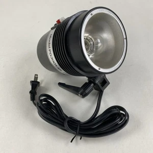 MEDALIGHT PG3001-ML AC 100-120V Studio Strobe Professional Lighting Tested - Picture 1 of 10