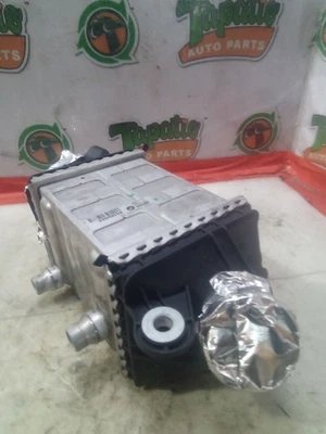Driver Intercooler 4.4L Twin Turbo Fits 12-19 BMW M6 3698411 Foto 1 de 4