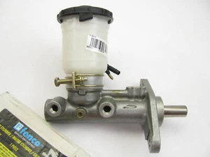 Fenco M52200 REMAN Brake Master Cylinder - Picture 1 of 3