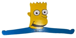 BART Simpson hausgemachte Holz Kleiderbügel UNIKAT 18” x 10” - Bild 1 von 3