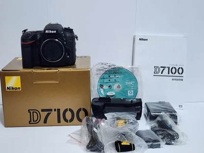 Nikon D7100 DSLR Camera Body with Battery Grip Good Condition Tested - Image 1 of 4