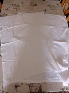 2 moses basket / pram sheets one smaller then other white used 03a - Picture 1 of 1
