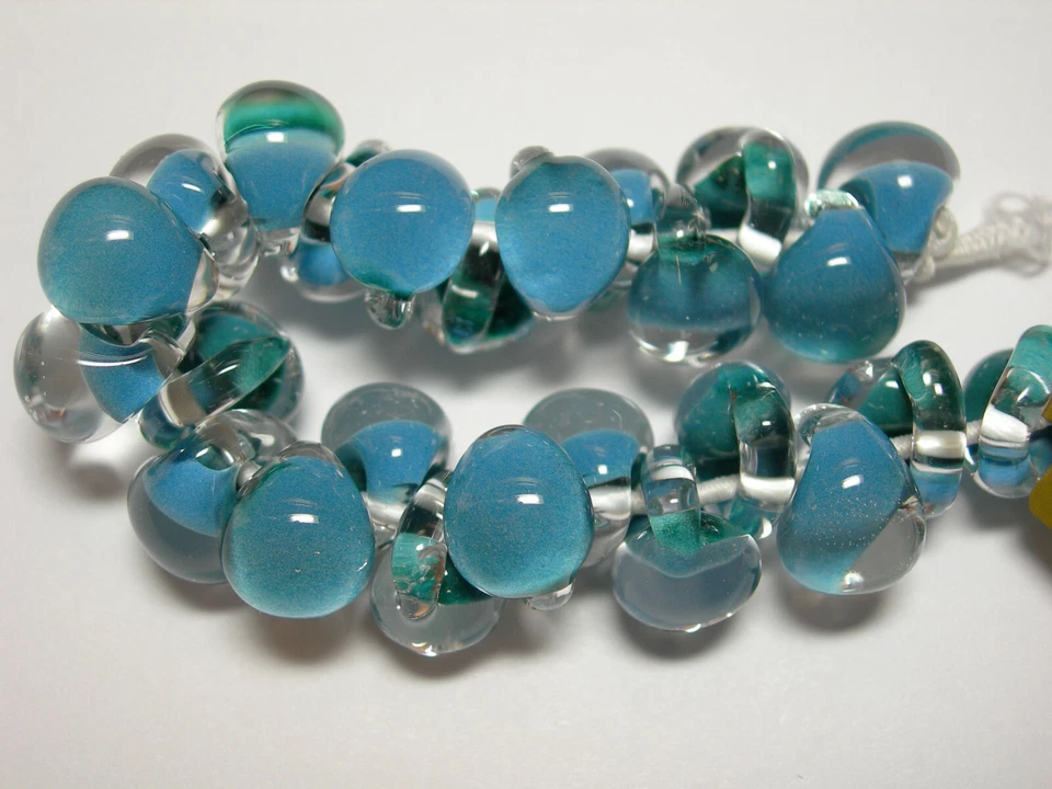 Spectacular! Lampworked Boro Glass Teardrop Beads 25 P - Image 1 of 1