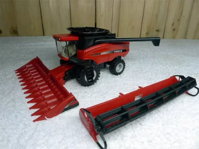 ERTL 2003 Case IH AFX Revolution AFX8010 1/64Combine Dealer Collector's Edition - Image 1 of 4