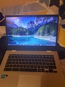 ASUS CX1 14" Chromebook Intel Celeron N3350 - 64 GB eMMC, 4GB Ram Silver Laptop - Bild 1 von 5