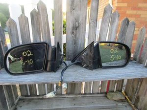 ORIGINAL S10 ELECTRIC SIDE VIEW MIRRORS - Picture 1 of 6