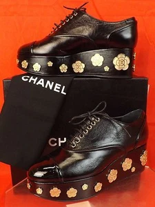 NIB CHANEL BLACK LEATHER CAMELLIA CC PLATFORM CAP TOE LACE UP OXFORDS 39 - Picture 1 of 12