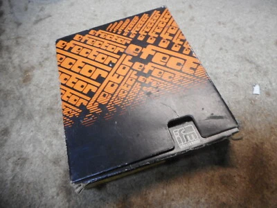 IFM EFECTOR -- INDUCTIVE PROXIMITY SWITCH -- 20...250AC 2 Wire -- IA-2010LBB0W - Image 1 of 4