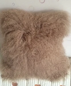 100% Real Mongolian SHEEPSKIN Wool Cushion Cover Curly Fur Pillowcase 45X45cm - Picture 1 of 7