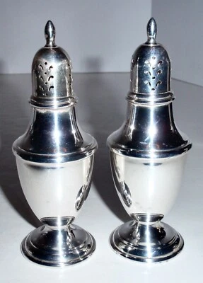 Salero y pimentero vintage internacional de plata esterlina maciza de 4 3/4" S.128 Foto 1 de 4