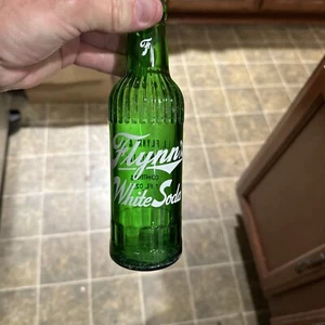 Flynn’s White Soda ACL Soda Bottle J.J. Flynn & Co. Quincy Illinois IL - Picture 1 of 11