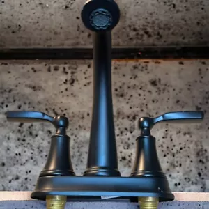 Delta Woodhurst 4" Center Set 2 Handle Bathroom Faucet 2532LF-BLMPU Matte Black - Picture 1 of 12