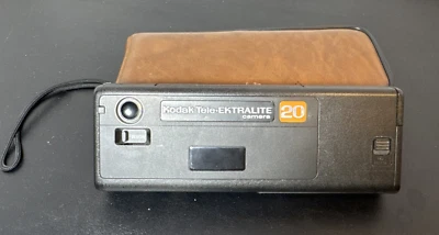 VTG 1979 Kodak Tele-Ektralite 20 Film Camera Dual Lens 22mm 44mm + Strap / Prop - Image 1 of 4