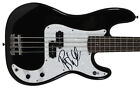 Guitare basse noire Fender Squier signée Roger Waters Pink Floyd BAS #AC78236