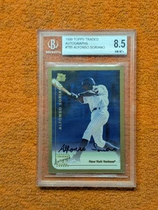 1999 Topps Traded Alfonso Soriano Rookie Autograph/Signed Beckett 8.5 NM-MT+ - Picture 1 of 12