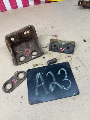 1967 1972 Chevrolet K10 K20 K30 TRUCK TRANSMISSION TRANSFERCASE MOUNT BRACKET #2 - Image 1 of 4
