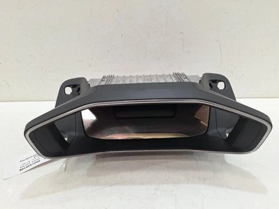 Peugeot 2008 Mk2 2023 1,2 L gasolina 8 velocidades velocímetro automático relojes Speedo Foto 1 de 4