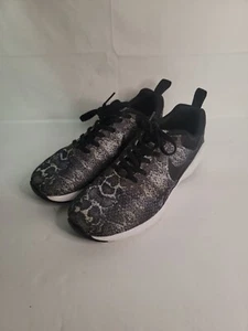 Women's~ Nike Air Max Siren Size 8.5~ Black Snake Print~ Athletic Training Shoes - Picture 1 of 11