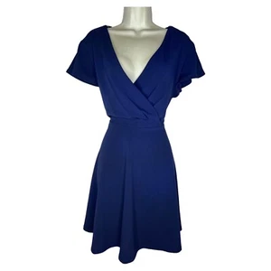 NWT Trixxi Womens Dress Navy Blue Short Sleeve V-Neck Sz L - Picture 1 of 3