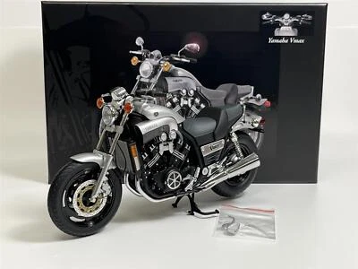 Yamaha Vmax 1993 Argento Metallizzato 1:12 Scala Minichamps 122163702 - Immagine 1 di 4