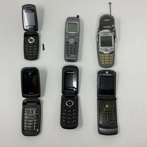 Lot of 6 Various Vintage Flip Phone Cell phone Untested with Batteries As Is - Photo 1 sur 9