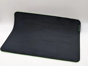 Razer Gigantus V2 medium soft gaming mouse mat pad speed control non-slip rubber - Photo 1/9
