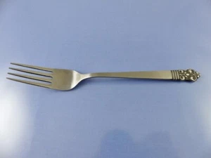 unknown SCROLL & LINE TOP satin DINNER FORK BY CAMBRIDGE STAINLESS - Picture 1 of 4