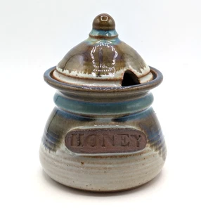 Tarro de miel de cerámica artística de gres esmaltado con tapa firmado Red Duck 5,5" - Imagen 1 de 9