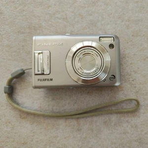 Fujifilm FinePix F31 fd Fujinon Zoom 3x Digitalkamera 6.3MP Vintage Y2K ✅ - Bild 1 von 16