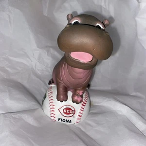 Cincinnati Reds Fiona The Hippo Bobblehead coleccionable - Imagen 1 de 5