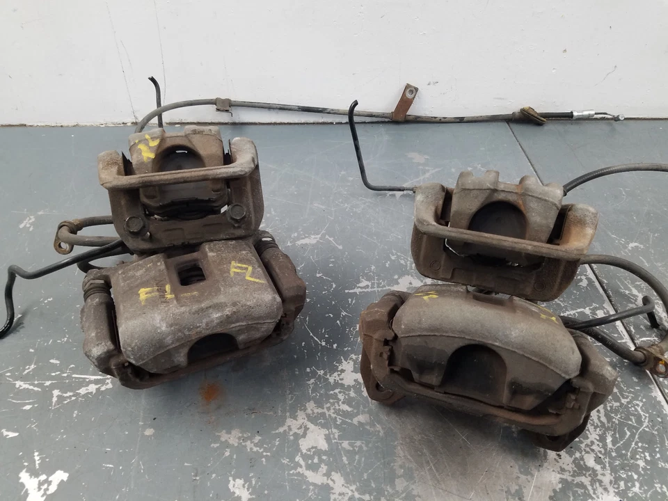 2005 Honda S2000 AP2 Brake Caliper Set  #6894 F6 - Image 1 of 4